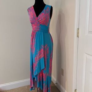 Lilly Pulitzer fits like SMALL gorgeous high low soft stretch maxi. WORN TWICE.